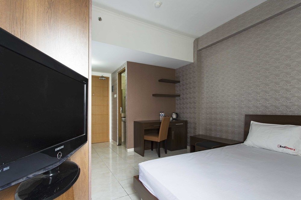 Reddoorz Apartment @ Margonda Residence Depok Eksteriør bilde