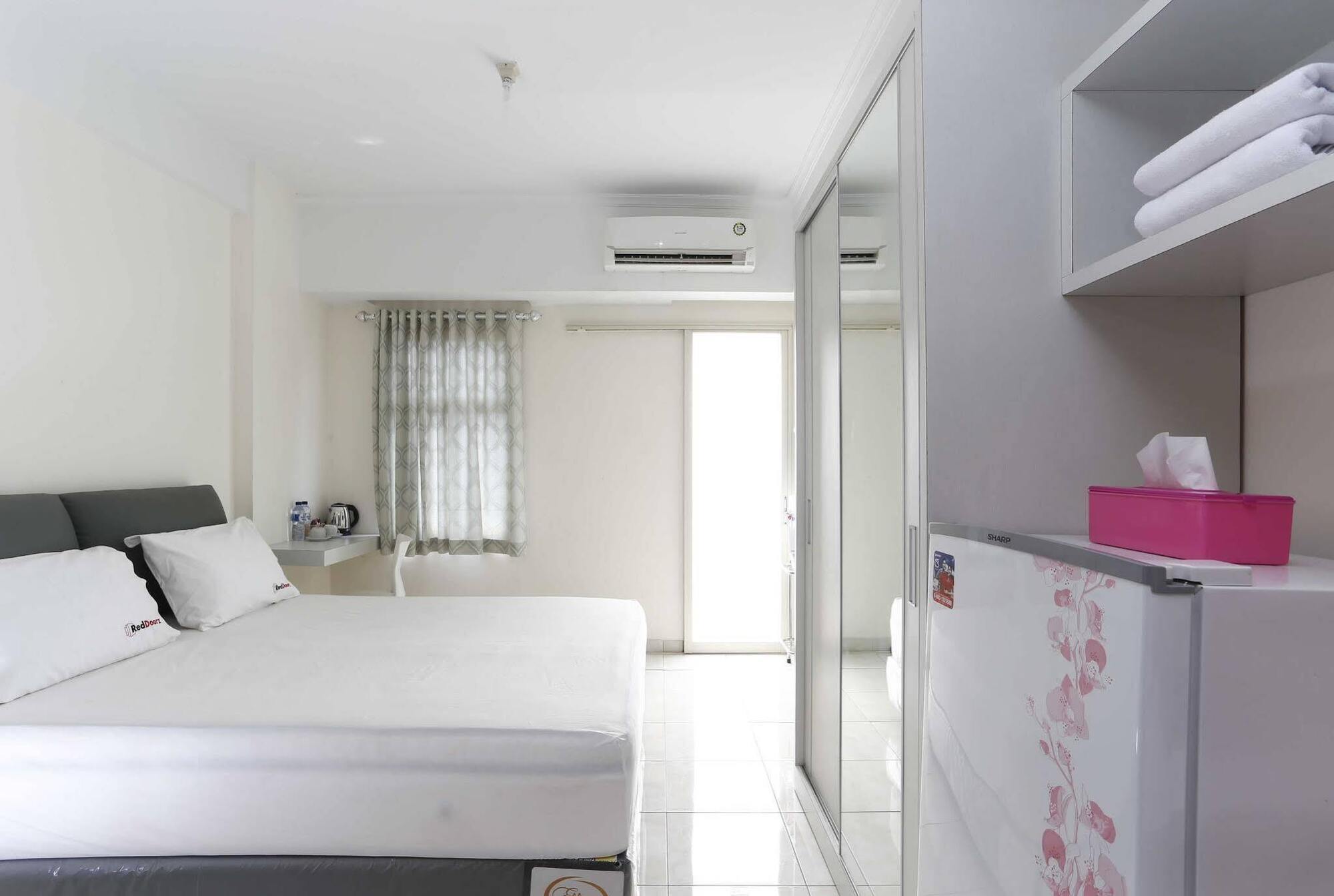 Reddoorz Apartment @ Margonda Residence Depok Eksteriør bilde