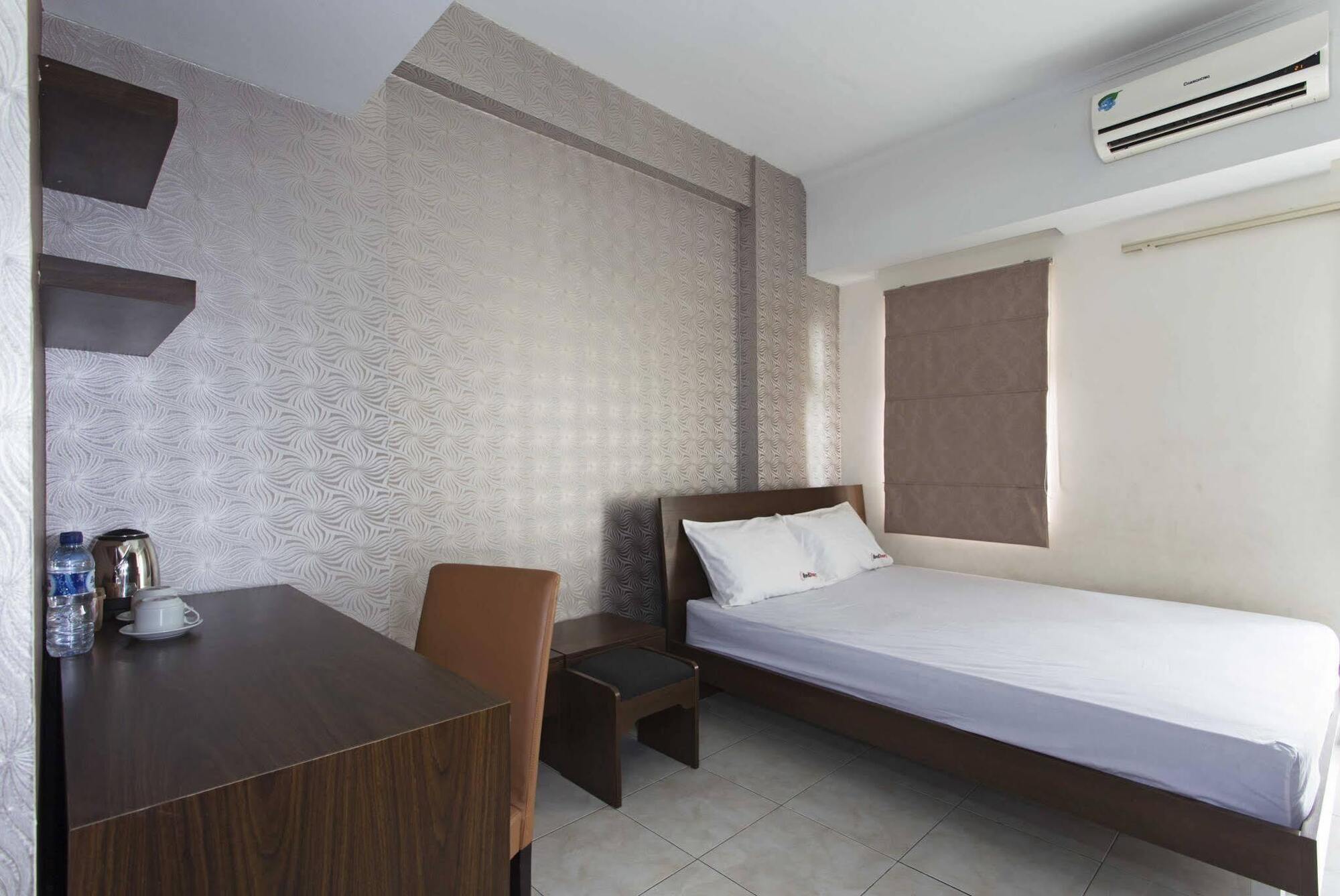 Reddoorz Apartment @ Margonda Residence Depok Eksteriør bilde
